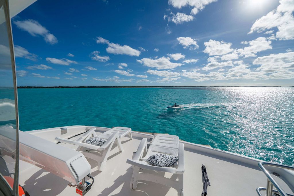 charter a yacht for a weekend