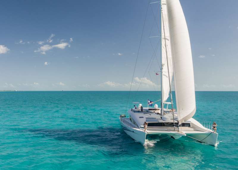 yacht charter - BLUE GRYPHON